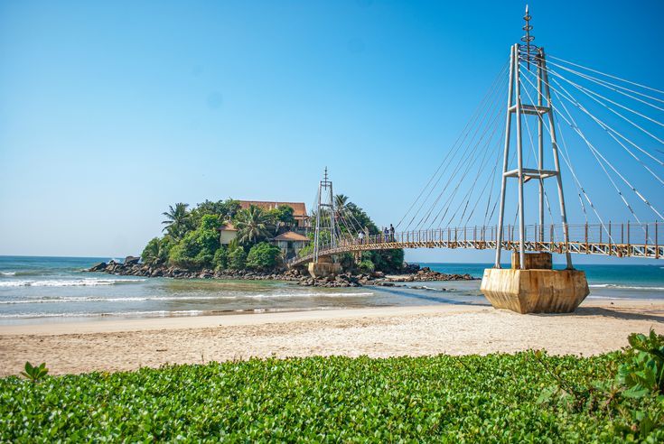 Srilanka  – Kandy, Nuwara Eliya & Colomb